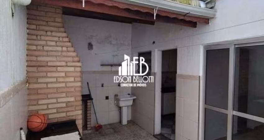 Sobrado à Venda no bairro Demarchi - 2 dorms, 2 vagas, 80 m²