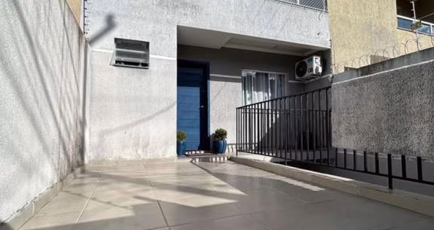Sobrado com 3 dormitórios para locação, Órfãs, PONTA GROSSA - PR