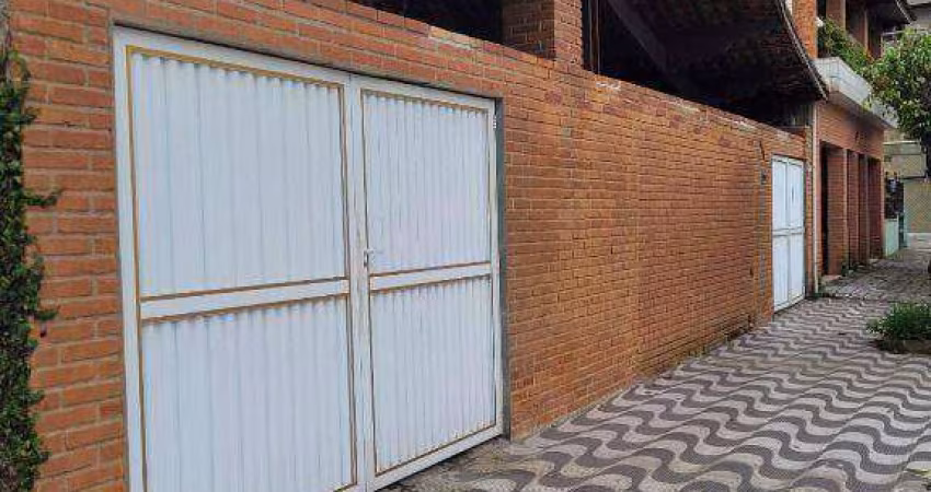 Casa com 3 dormitórios à venda, 160 m² por R$ 520.000,00 - Aviação - Praia Grande/SP