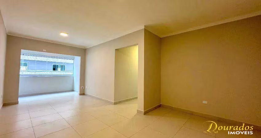 Apto de 2 dorm(s), sendo 1 suíte, reformado, na tupi em praia grande sp.