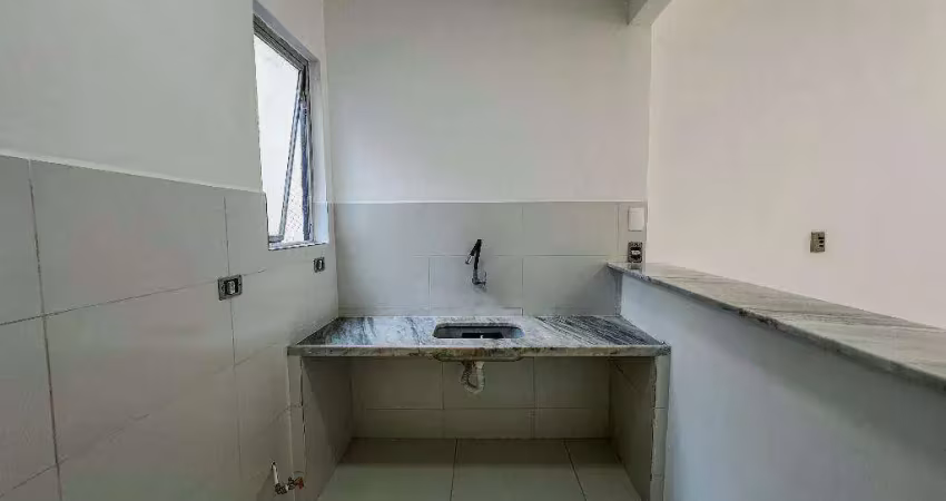 Kitnet reformada, 32m², 1 vaga  na mirim em praia grande sp
