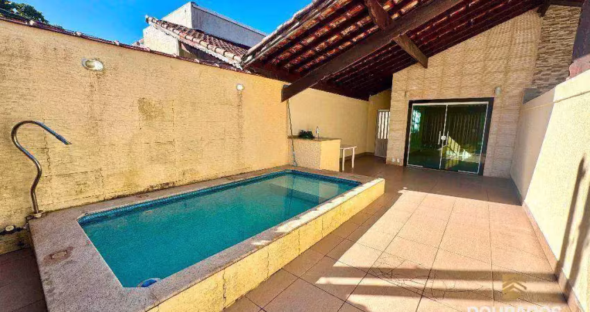 Casa com 3 dorm(s), sendo 1 suíte com piscina na guilhermina em praia grande sp.