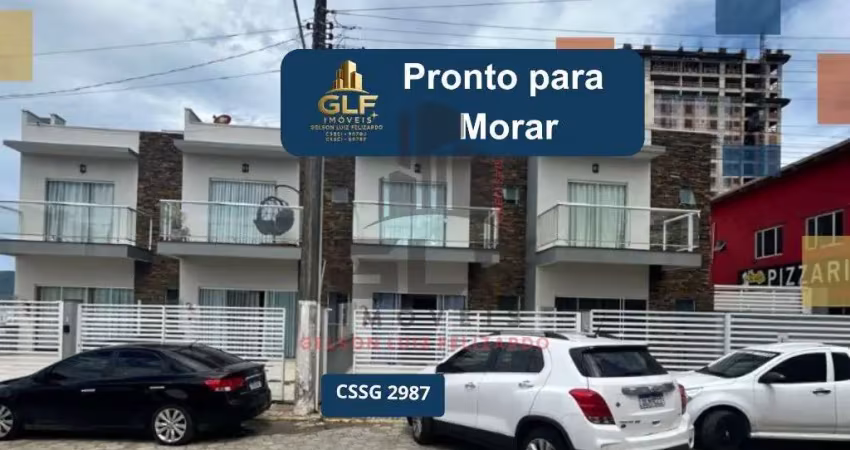 Sobrado alto padrão frente mar à venda na cidade de porto belo/sc, casa com 3 dormitórios/ 1 suíte e 2 vagas de garagem. bem localizada