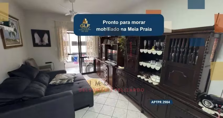 Apartamento mobilaido pronto para morar em itapema/sc no bairro meia praia, 80m² com 2 dormitórios/ 1suíte e 1 vaga de garagem. bem localizado.