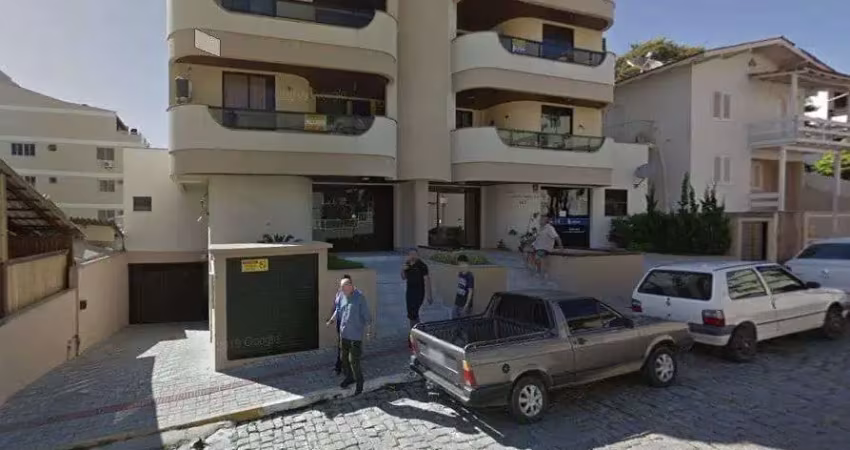 Imperdível sala comercial à venda em bombinhas-sc, bairro bombas, 1 banheiro, 90,97m² de área!