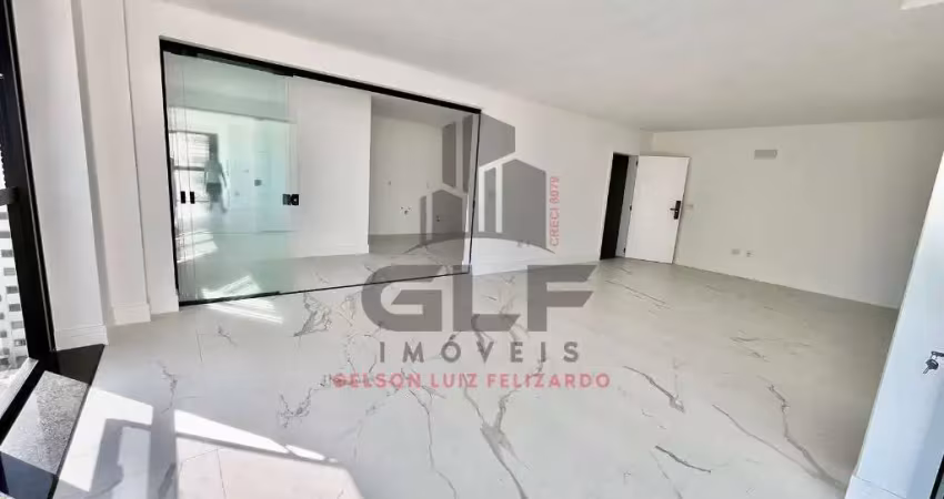 Apartamento de alto padrão na cidade de itapema/sc, no bairro meia praia, com 4 suítes e 3 vagas de garagem.  localização privilegiada.