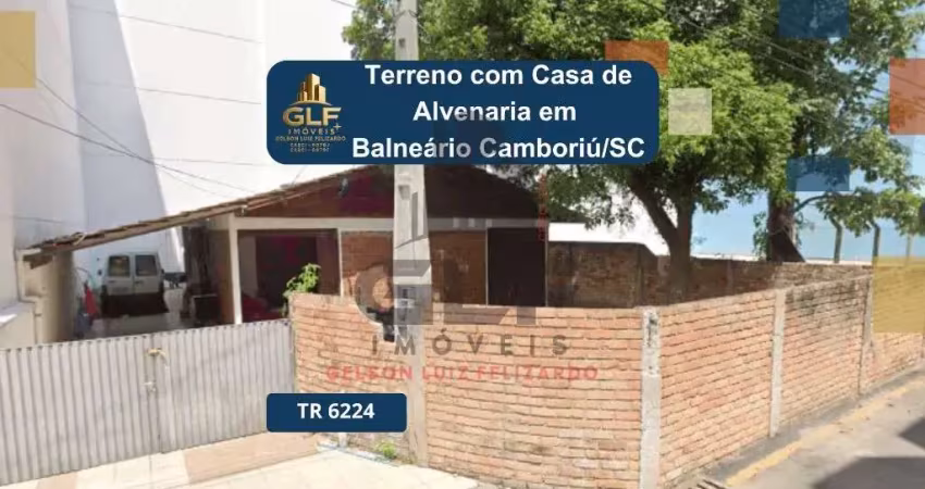Casa na cidade de balneário camboriú/sc no bairro centro, 2 suítes e 2 vagas, com lazer completo. bem localizado a 700 metros do mar