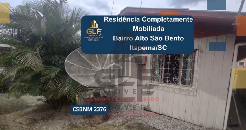 Residência completamente mobiliada no bairro alto são bento, localizada na cidade de itapema/sc. 2 km do mar, 3 quartos e 2 vagas de garagem