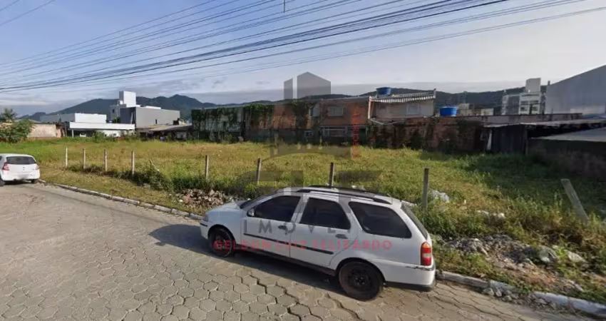 Dois terrenos juntos à venda na cidade de itapema/sc no bairro morretes, com metragem de 631,80m². oportunidade de investimento