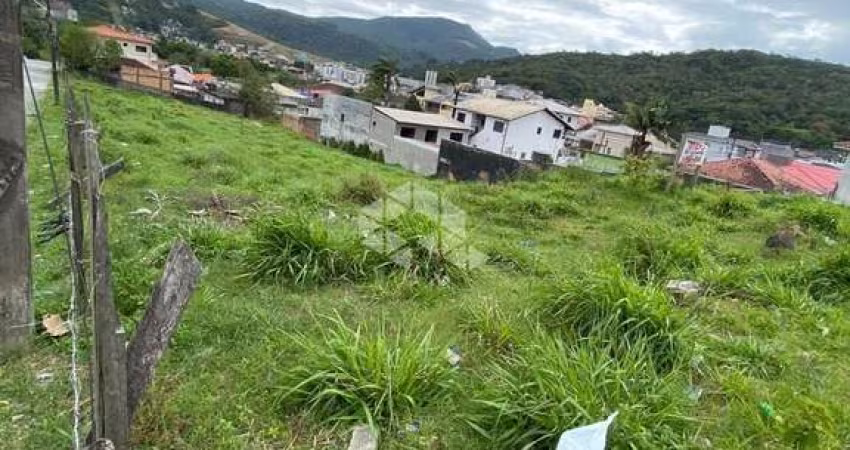 TERRENO COM 2.271,46 M² NO BAIRRO JARDIM JANAÍNA EM BIGUAÇU SC Á VENDA POR R$ 1.596.000,00.