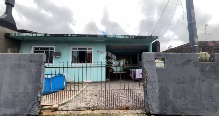 DUAS CASAS A VENDA NO MESMO TERRENO NO BAIRRO FORQUILHAS - SÃO JOSÉ NO VALOR DE R$ 450.000