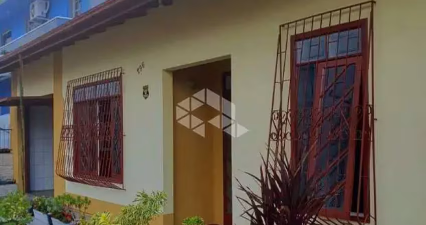 CASA DE 4 QUARTOS COM ANEXO NA CIDADE JARDIM