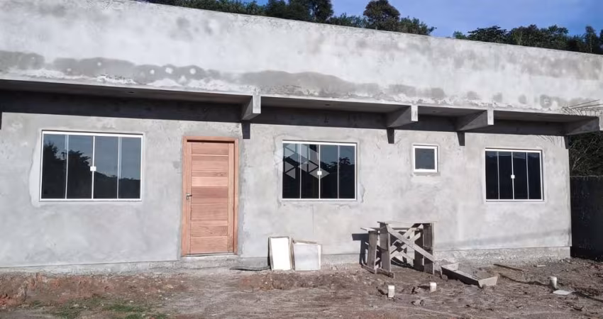 CASA COM 2 DORMITÓRIOS/ QUARTOS EM SÃO JOSÉ SC, BAIRRO FORQUILHAS À VENDA POR R$ 450.000,00.
