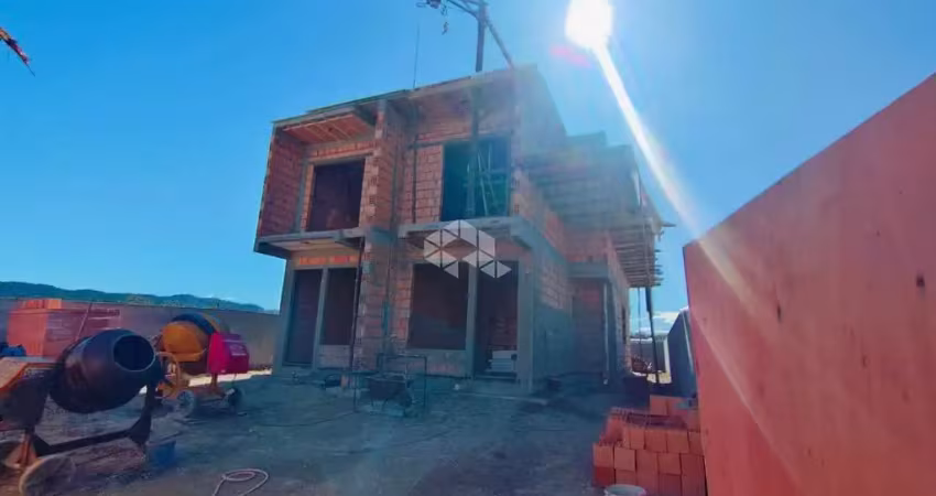 Casa sobrado com 3 dormitórios, sendo 1 suíte, 2 vagas e 125 m² para vender por r$ 640.000,00