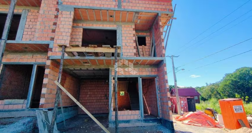 CASA SOBRADO COM 2 DORMITÓRIOS, SENDO 2 SUÍTES, 1 VAGAS COBERTA E 111M² PARA VENDER POR R$ 560.000,00