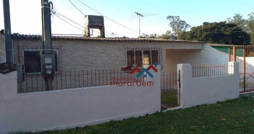 Casa com 2 dormitórios à venda, 70 m² por R$ 235.000,00 - Guajuviras - Canoas/RS