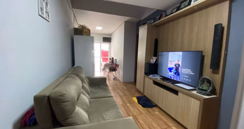 Casa no Amarilis: 2 Quartos (1 Suíte), Mezanino e Pátio Amplo!