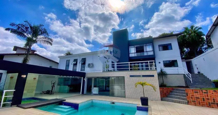Casa com elevador e 4 quartos no  condomínio parque imperial
