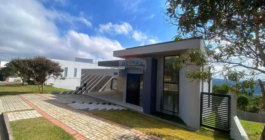 Casa liner em condomínio 3 suítes, piscina, com linda vista & área verde!