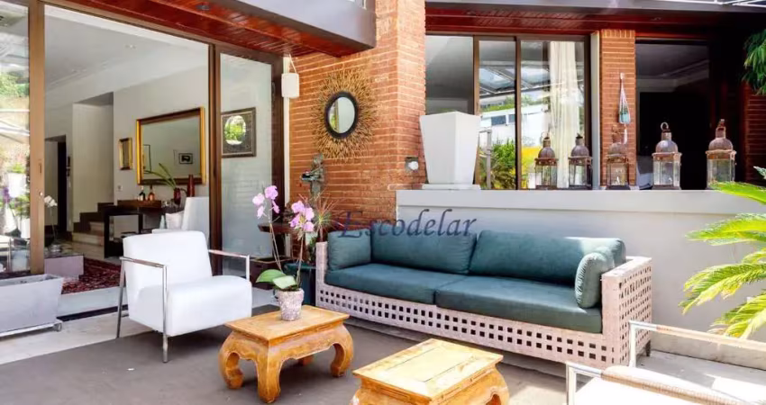 Casa para comprar com 4 suítes, térrea, espaço gourmet, àrvores frutíferas, 2.470m² terreno gramado - Jardim Guedala, São Paulo SP