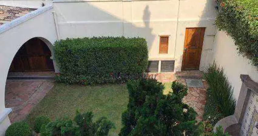Casa para venda , 300m2, 3 quartos,3 suítes , com vagas no jardim europa