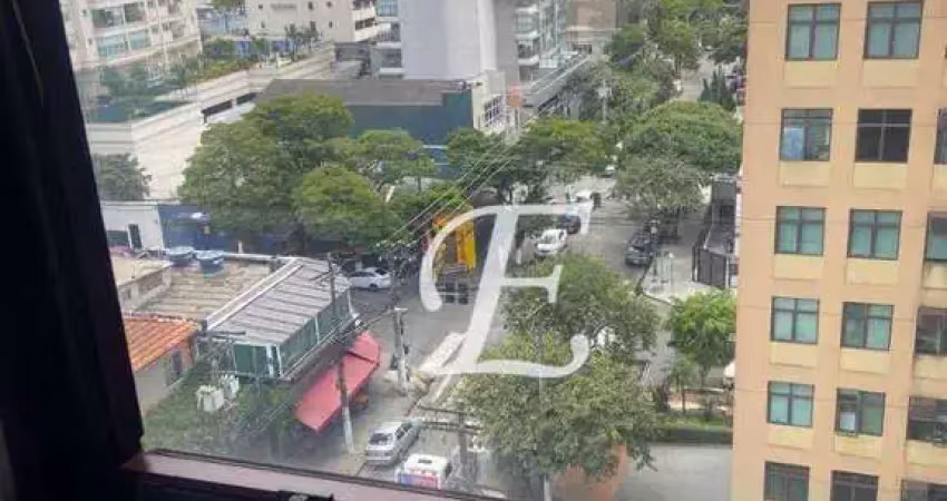 Sala, 114m2, totalmente reformada, a venda,  brooklin ,excelente para clinicas ou escritório, com vagas e perto de duas estações do metro