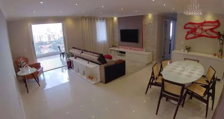 Apartamento 3 dormitórios, uma suíte, 3 vagas, varanda gourmet, próximo ao shopping.