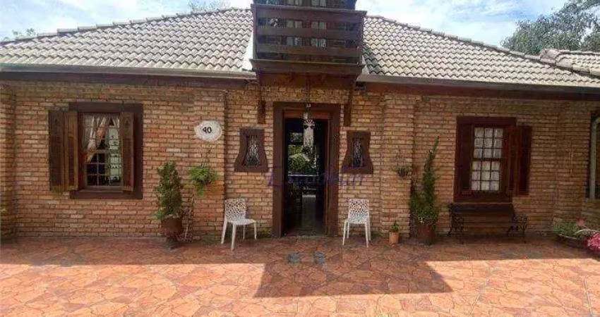 Casa com 3 dormitórios à venda, 240 m² por R$ 1.780.000,00 - Samambaia - Mairiporã/SP