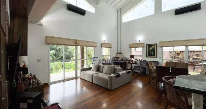 Casa com 3 dormitórios à venda, 350 m² por R$ 1.885.000,00 - Condomínio Suíça da Cantareira - Mairiporã/SP