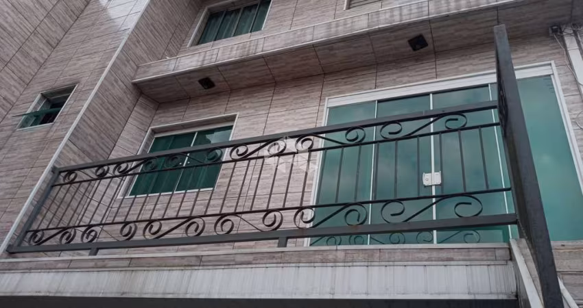 CASA PARQUE SELECTA , COM SOBRADO NO QUINTAL.