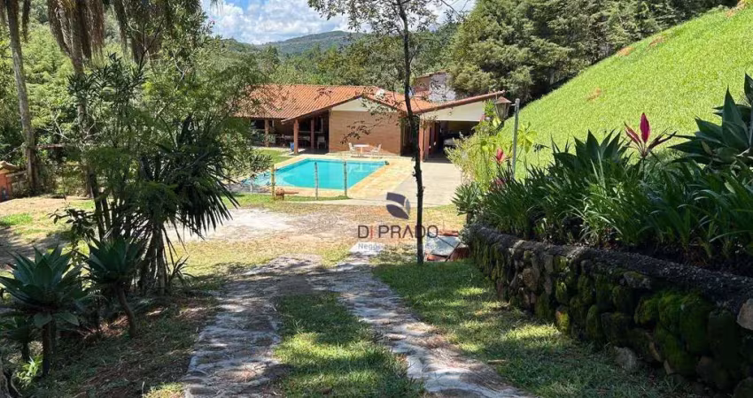 Oportunidade única em atibaia- são paulo , sitio com 15.000m², lago com nascente própria , 2 casas, principal  com 423m² e secundária em torno  100m².