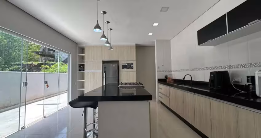 Venda casa ,condomínio capital  ville , cajamar sp.  em um terreno de 600m² e 360 m² de área construída ,  aceita permuta por até 3 apartamentos.