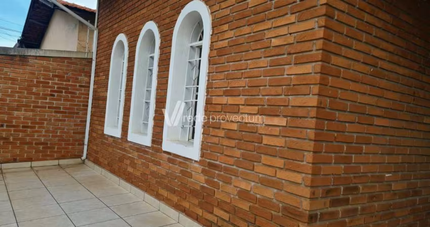 Casa com 3 quartos para alugar na Rua Argeu Encarnação, 52, Jardim Ipaussurama, Campinas