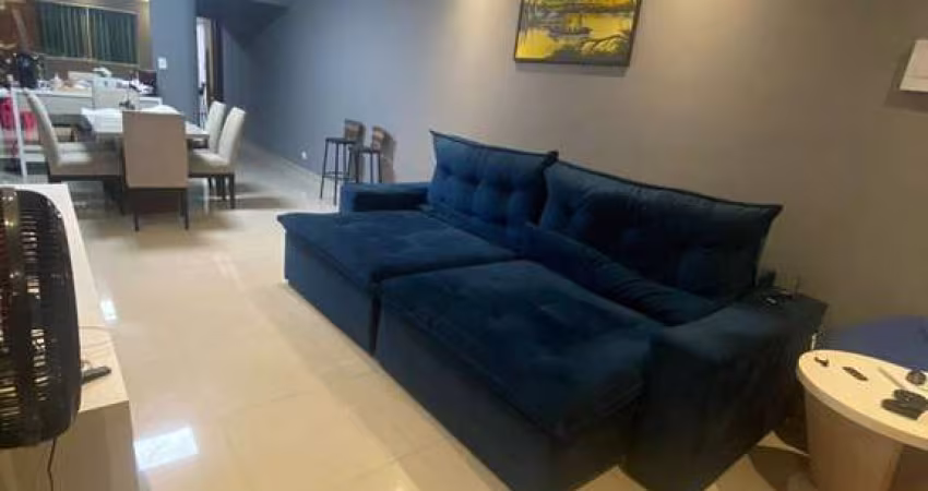Casa à venda em Praia Grande, Guilhermina, com 3 quartos, 175m²