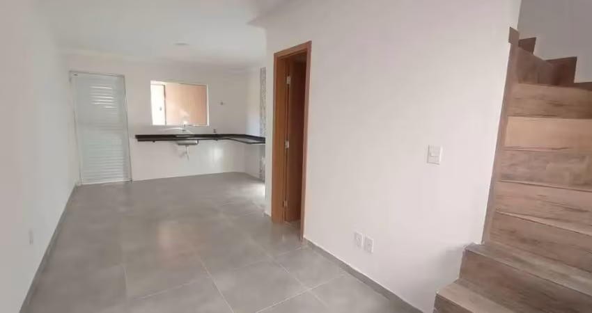 Casa à venda em praia grande, vila caiçara, com 2 quartos, 58m²
