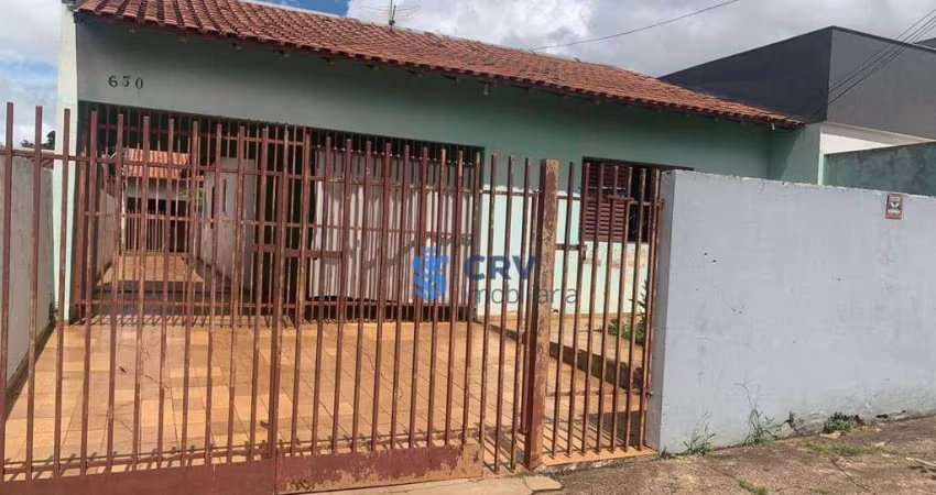 Casa zoneamento comercial  à venda, 245 m² por R$ 790.000 - Centro - Londrina/PR