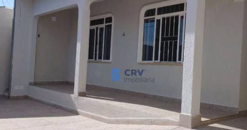 Casa com 3 dormitórios, 174 m² - venda por R$ 750.000,00 ou aluguel por R$ 3.700,00/mês - Conjunto Habitacional Alexandre Urbanas - Londrina/PR
