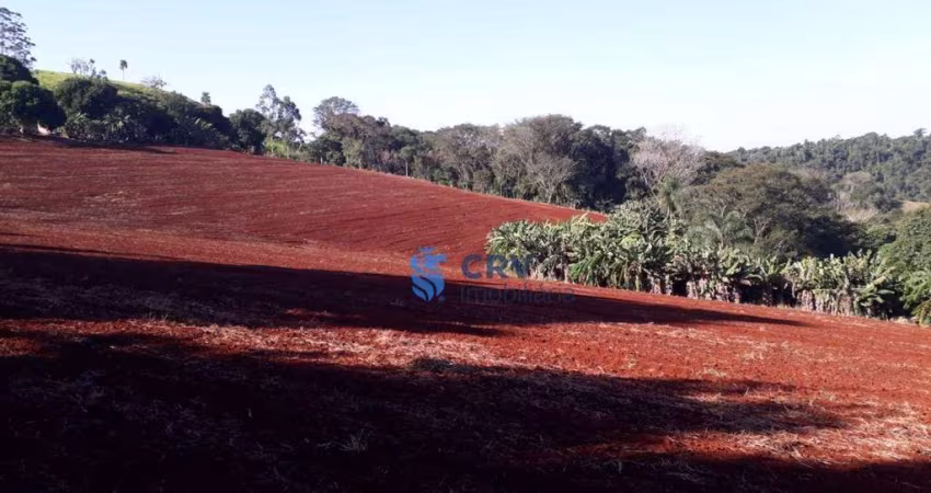 Sitio molhado  com 94.111,12 m²