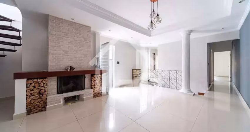 Casa com 3 quartos para alugar na Rua Carneiro Leão, 18, Vila Scarpelli, Santo André