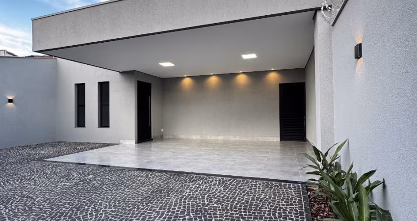 Oportunidade !!! Uma belíssima casa, nova , com alto padrão de acabamento, moderna e de muito bom gosto