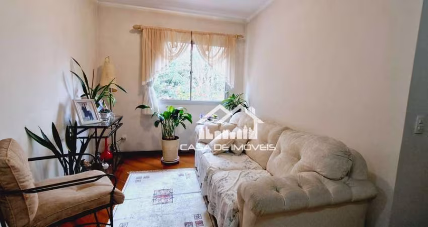 Vende apartamento mobiliado com 68m², 2 dormitórios e 2 vagas, na Vila Andrade