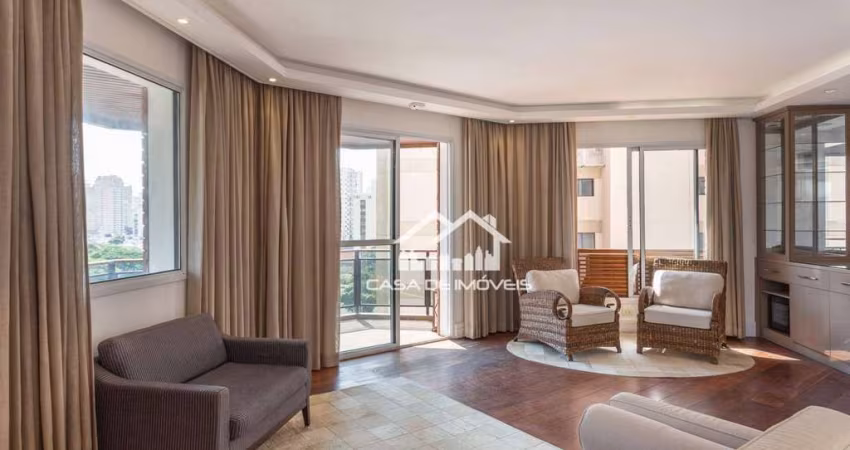 Vende apartamento com 205m² na Vila Olímpia, divida com o Itaim e Vila Nova Conceição.