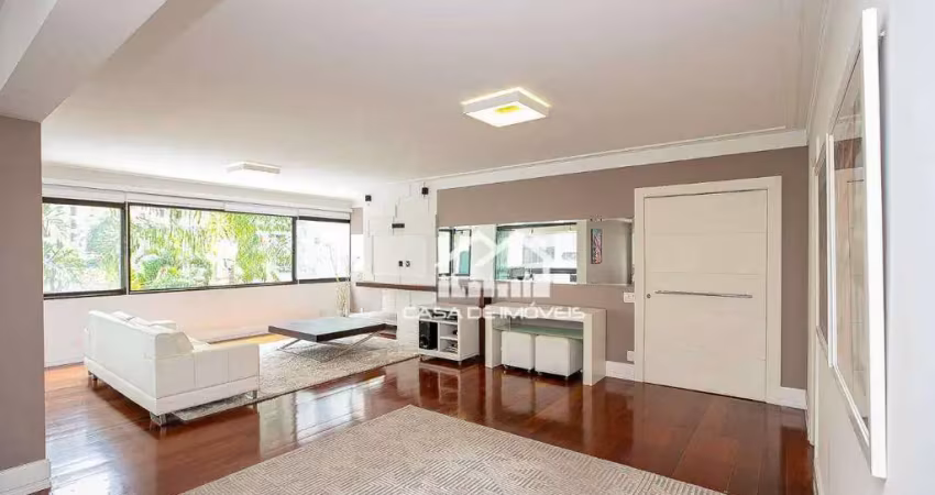 Vende apartamento de 162m², 3 suítes, 3 vagas e lazer, em moema.
