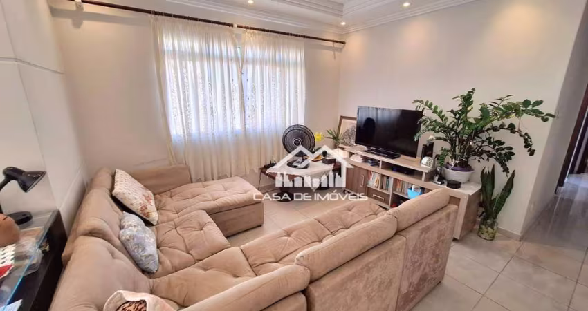 Vende apartamento com 144m², 3 dormitórios próximo a praia do Gonzaguinha em São Vicente.