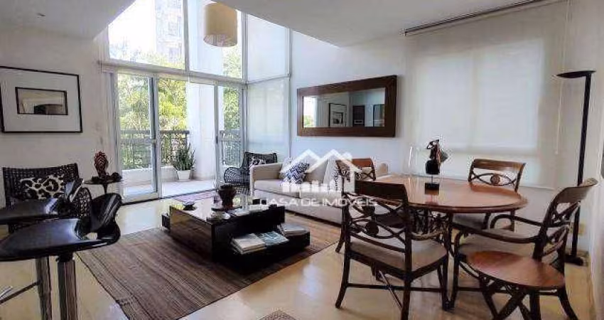 Vende ou aluga apartamento duplex com 104m², 2 suítes, 2 vagas e depósito, no Panamby.