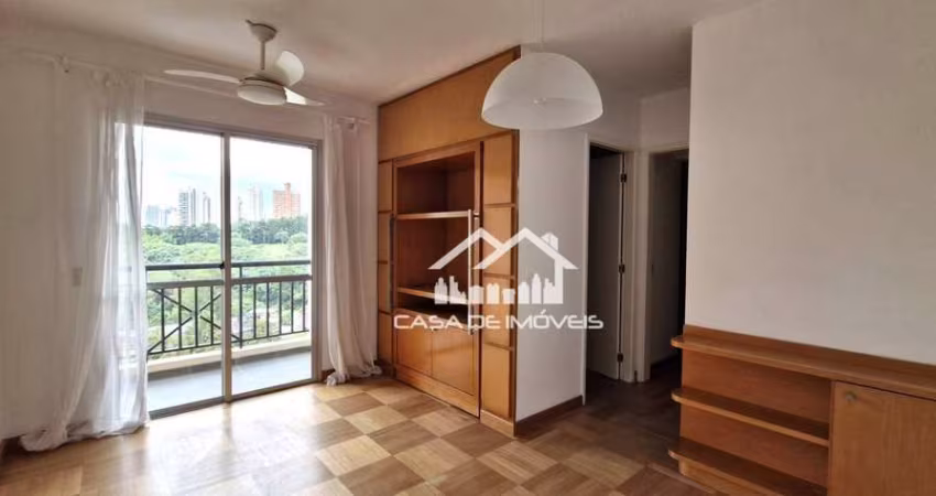 Vende apartamento de 47m², com 2 quartos e 1 vaga, no Morumbi.