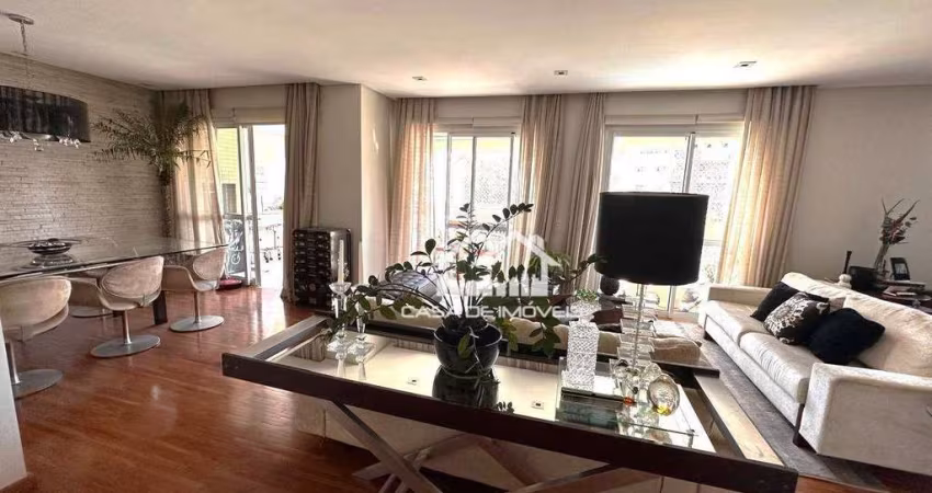Vende apartamento de 173m², com 3 suítes e 3 vagas.