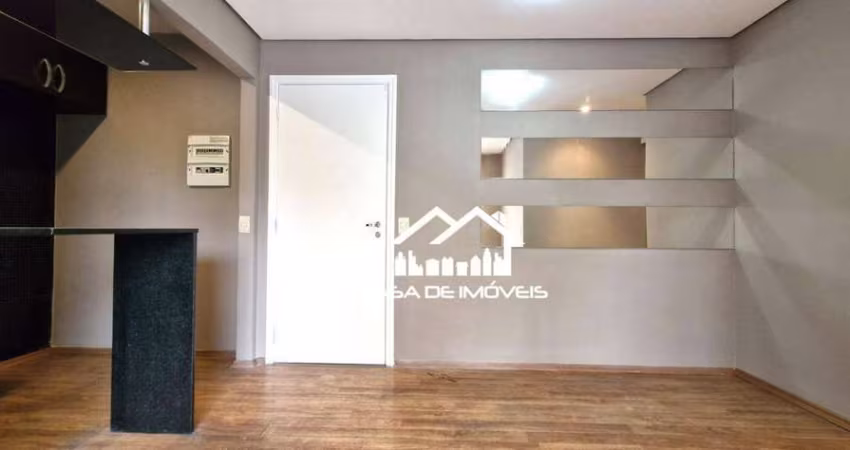 Vende apartamento de 47m², com 2 dormitórios e 1 vaga, no Morumbi.