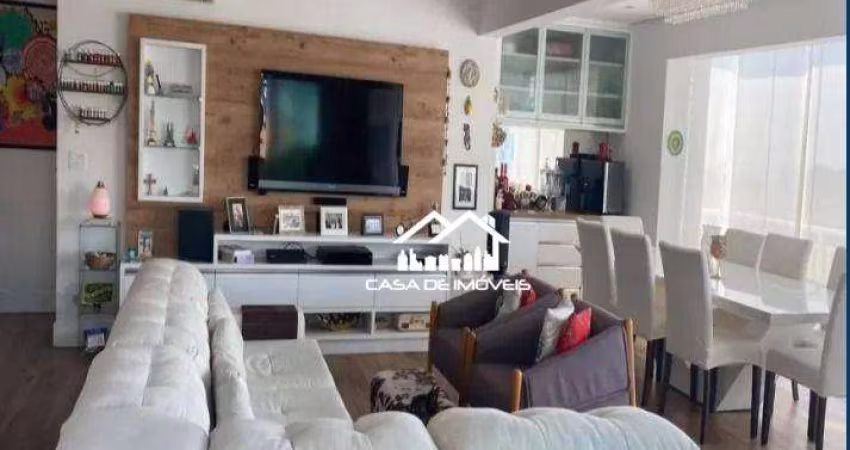 Vende espaçoso apartamento duplex de 172m², 3 dormitórios e 3 vagas, na Vila Suzana.