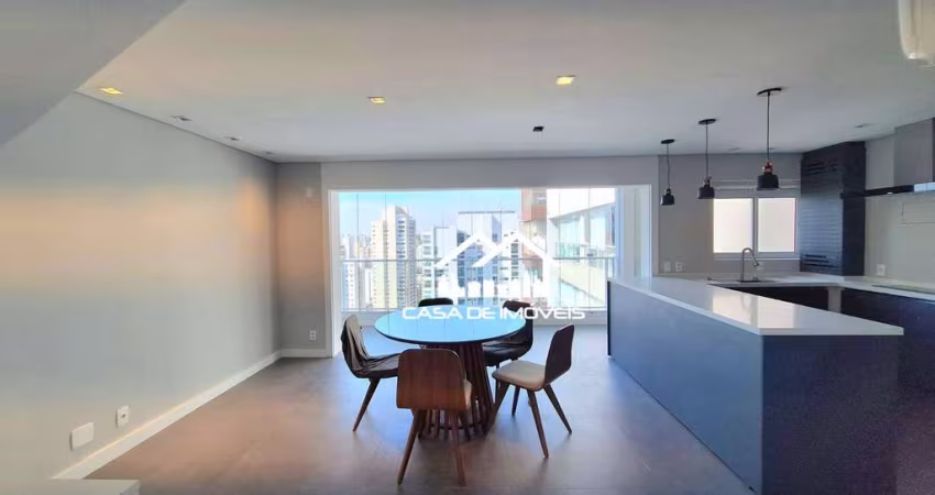 Aluga apartamento duplex novo, com 90m², 1 suíte e 2 vagas, no Campo Belo